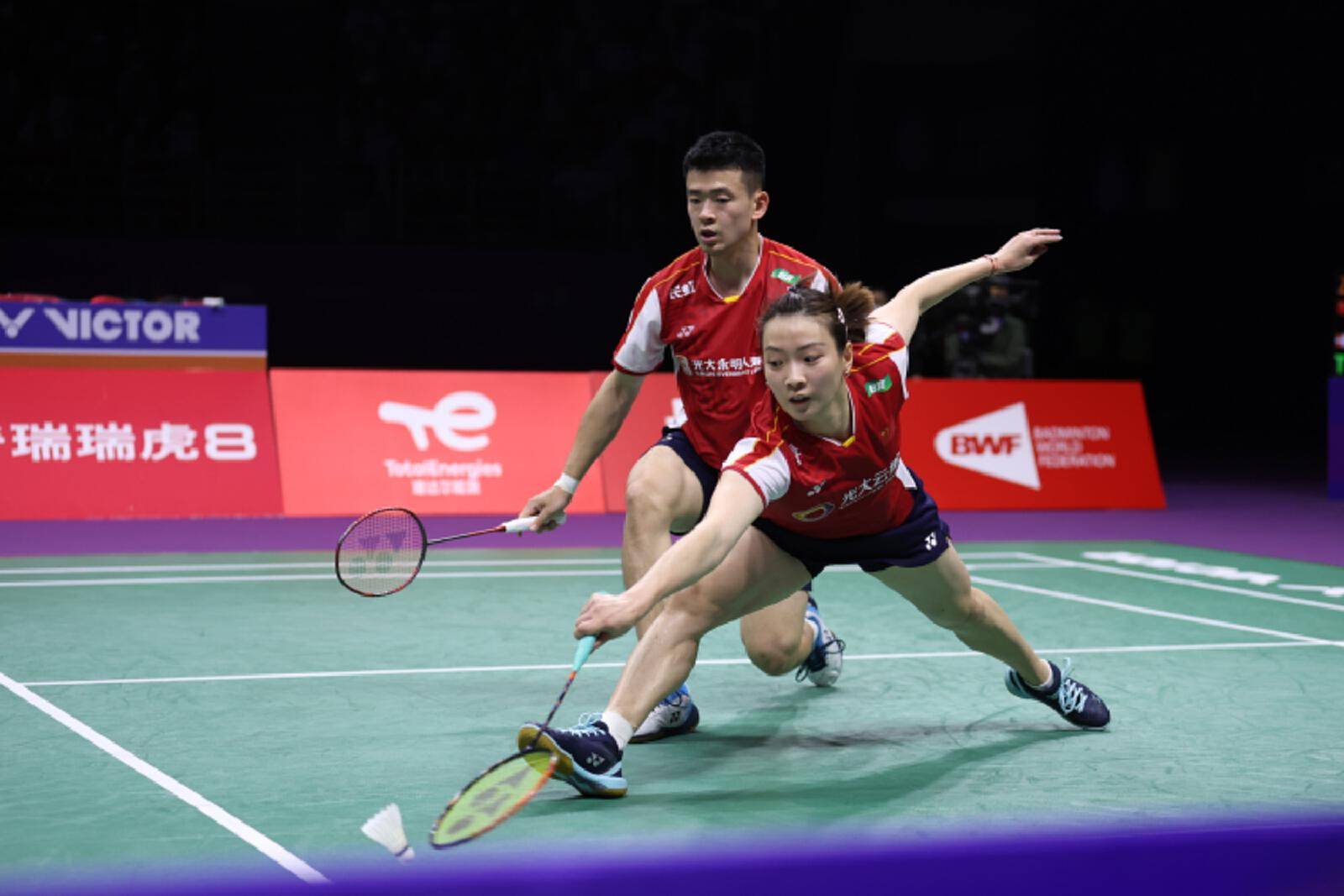 中国羽毛球队鏖战日本羽毛球队,辛杜惊艳世界的简单介绍 中国羽毛球队鏖战日本羽毛球队,辛杜惊艳世界的简单介绍