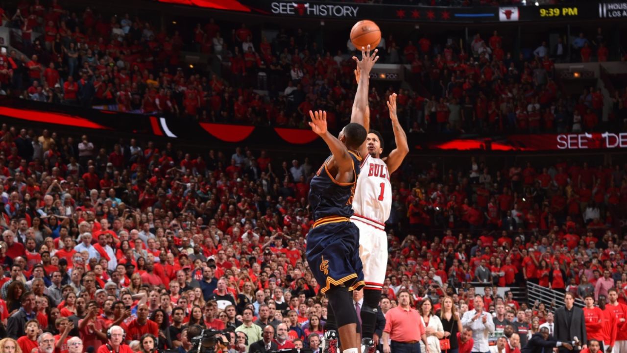 NBA赛事精彩瞬间盘点,年度回顾震撼登场 NBA赛事精彩瞬间盘点,年度回顾震撼登场