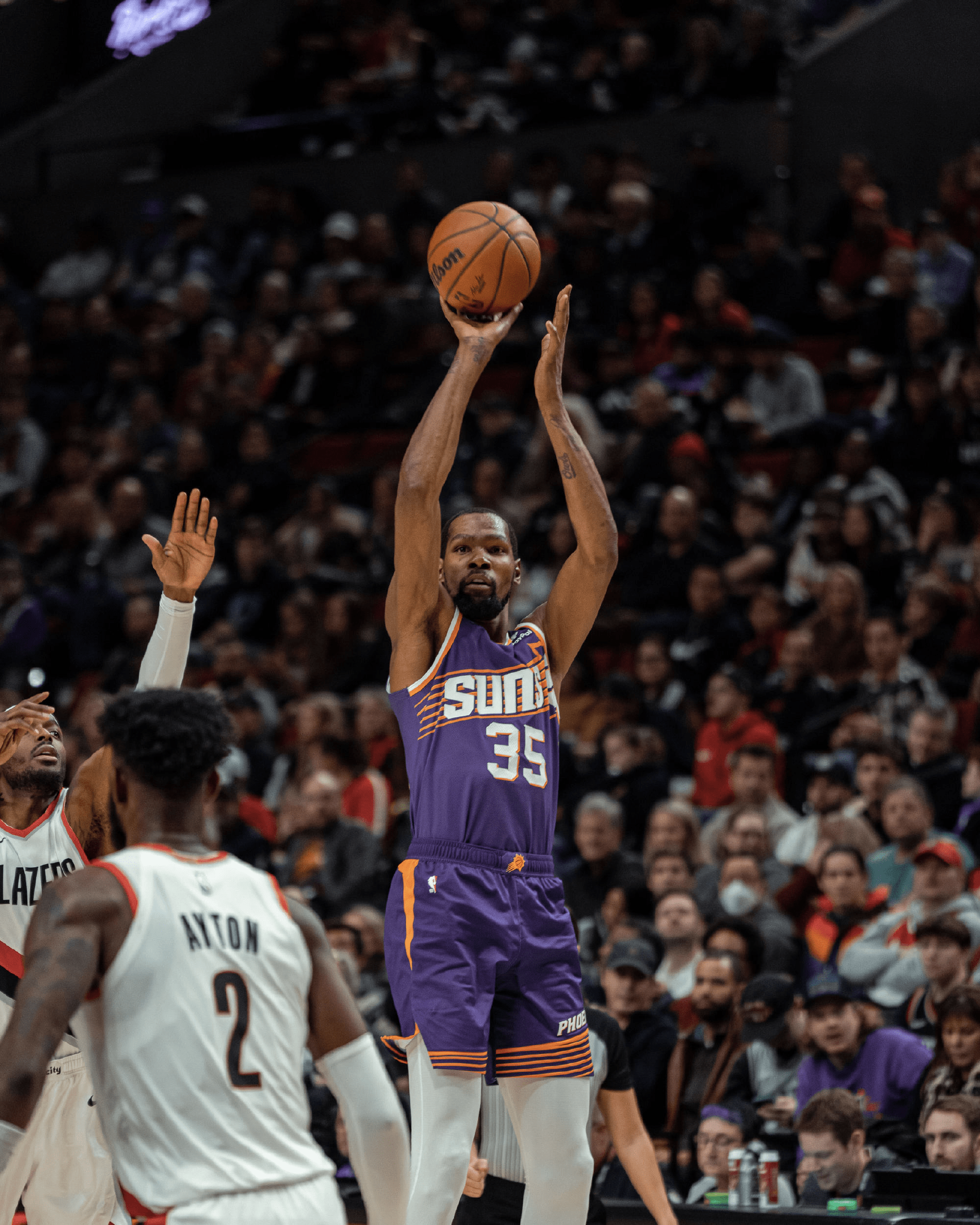 鹈鹕逆转上海队，利拉德扛起全队的简单介绍