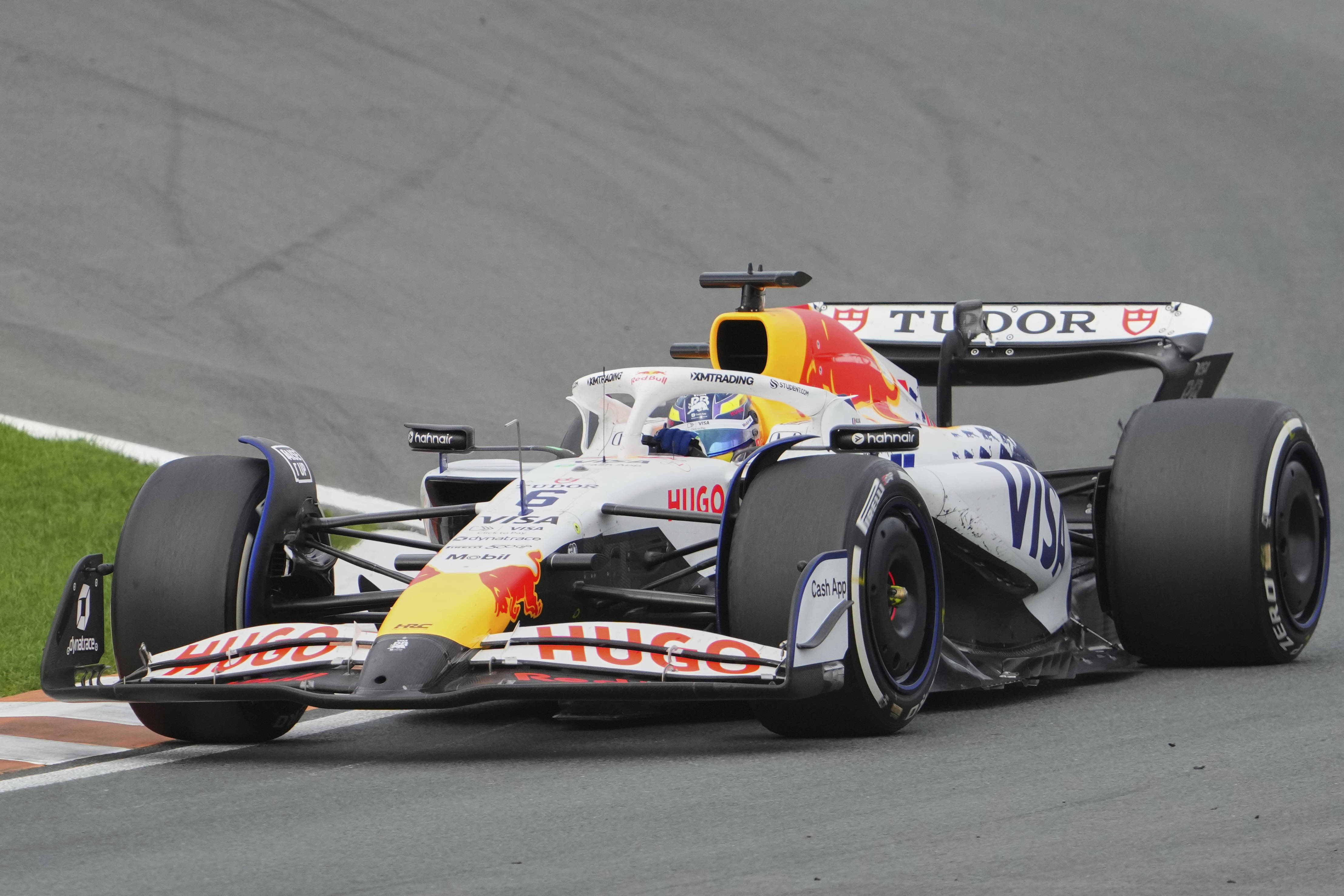 红牛二队横扫威廉姆斯，维斯塔潘高光表现