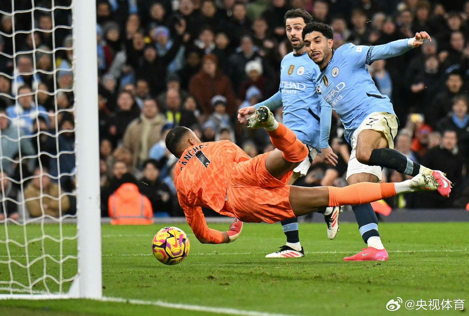 曼城客场扳回胜利，晋级形势一片大好