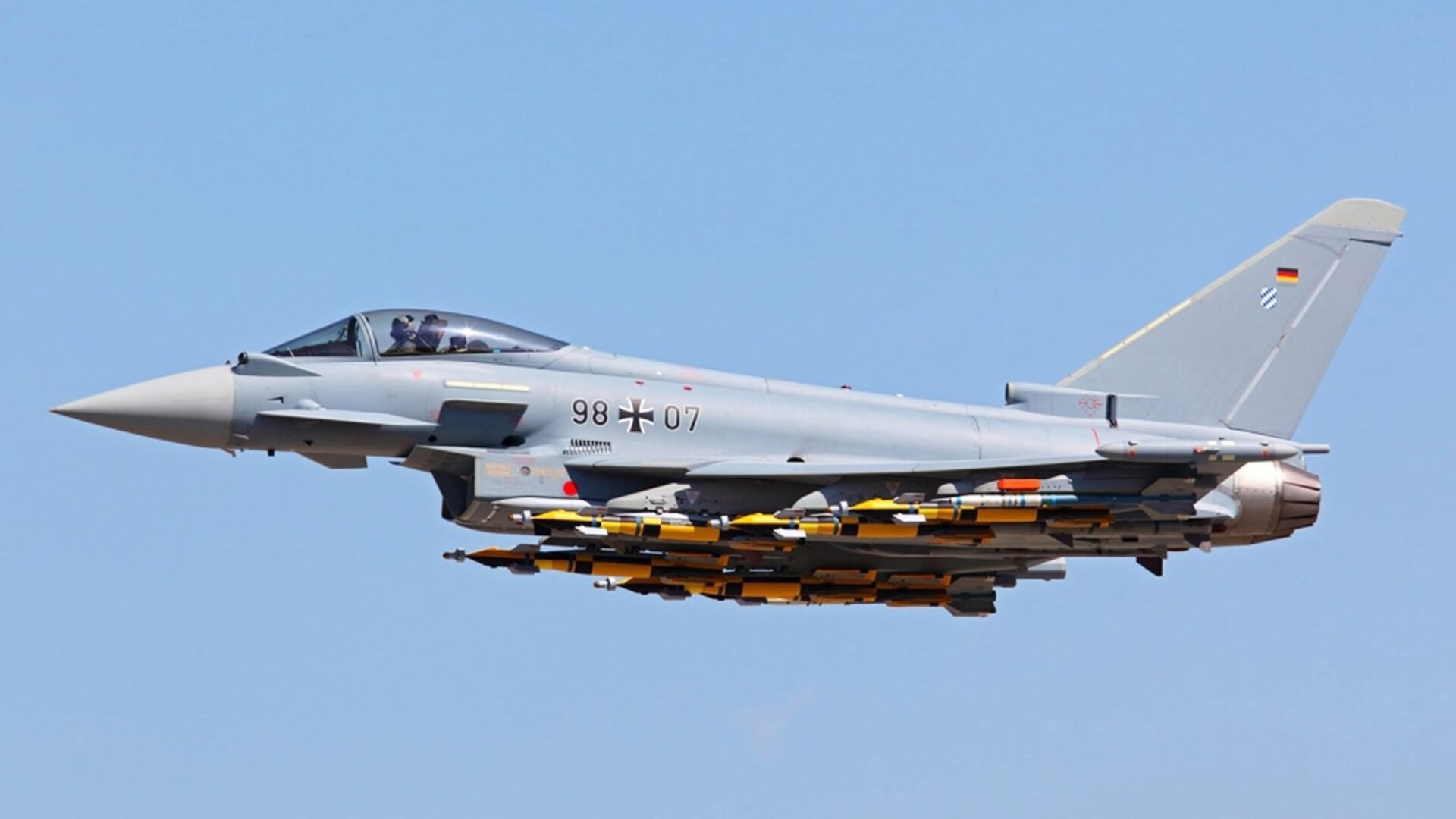 斯通斯关键先生闪耀，比利亚雷亚尔轻取埃及展现实力