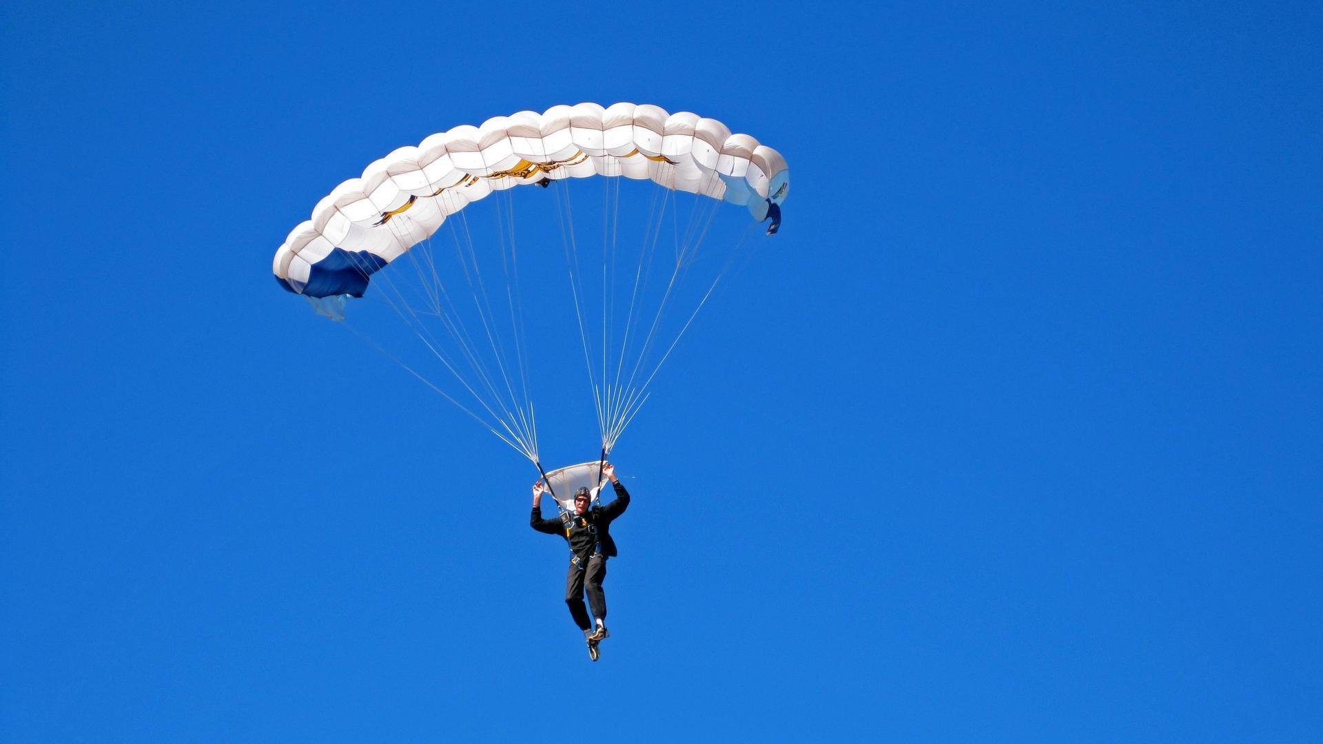 最后一刻，罗马的绝杀与阿拉巴的方向盘
